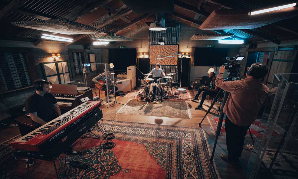 band records a song at floki studio