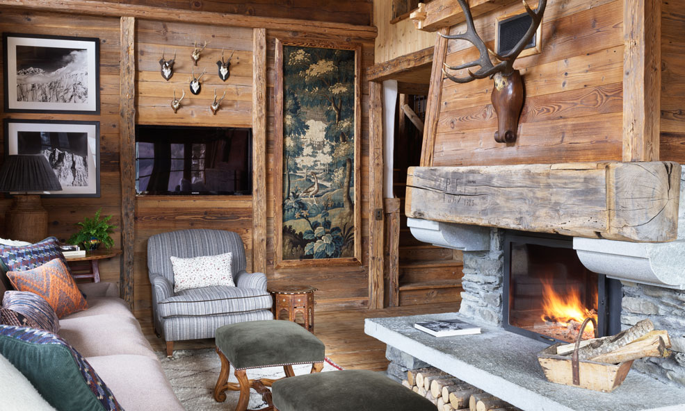 sitting area at chalet pelerin